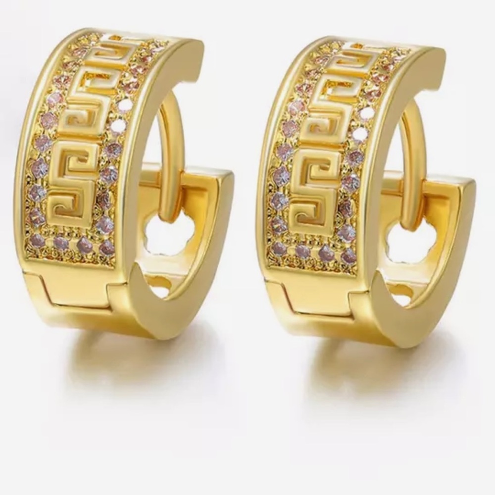 18 k Gold Huggies earrings with zirconium